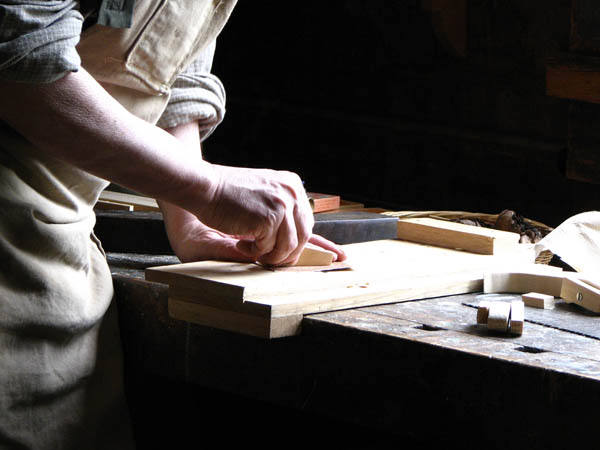 Nuestra <strong>carpintería de madera en  Zizur Mayor/Zizur Nagusia</strong> es una empresa de <strong>herencia familiar</strong>, por lo que  contamos con gran <strong>experiencia </strong>en la profesión.